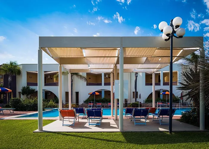 Sairon VillageAlbergo